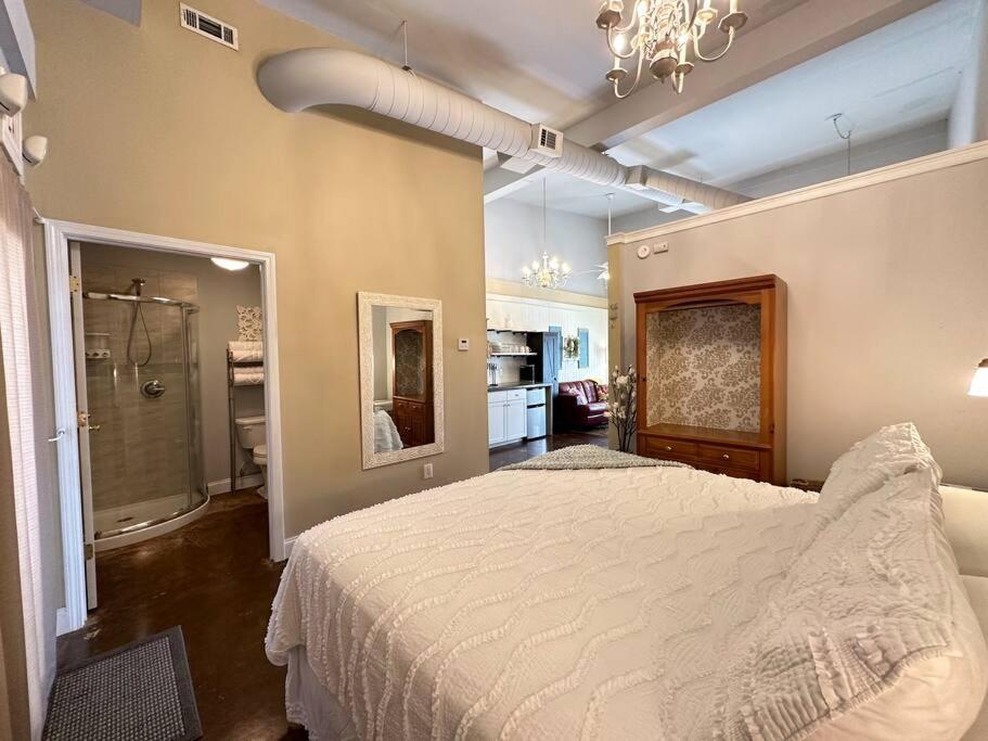 Haven At Hazel~Downtown Bungalow Demorest Exteriér fotografie